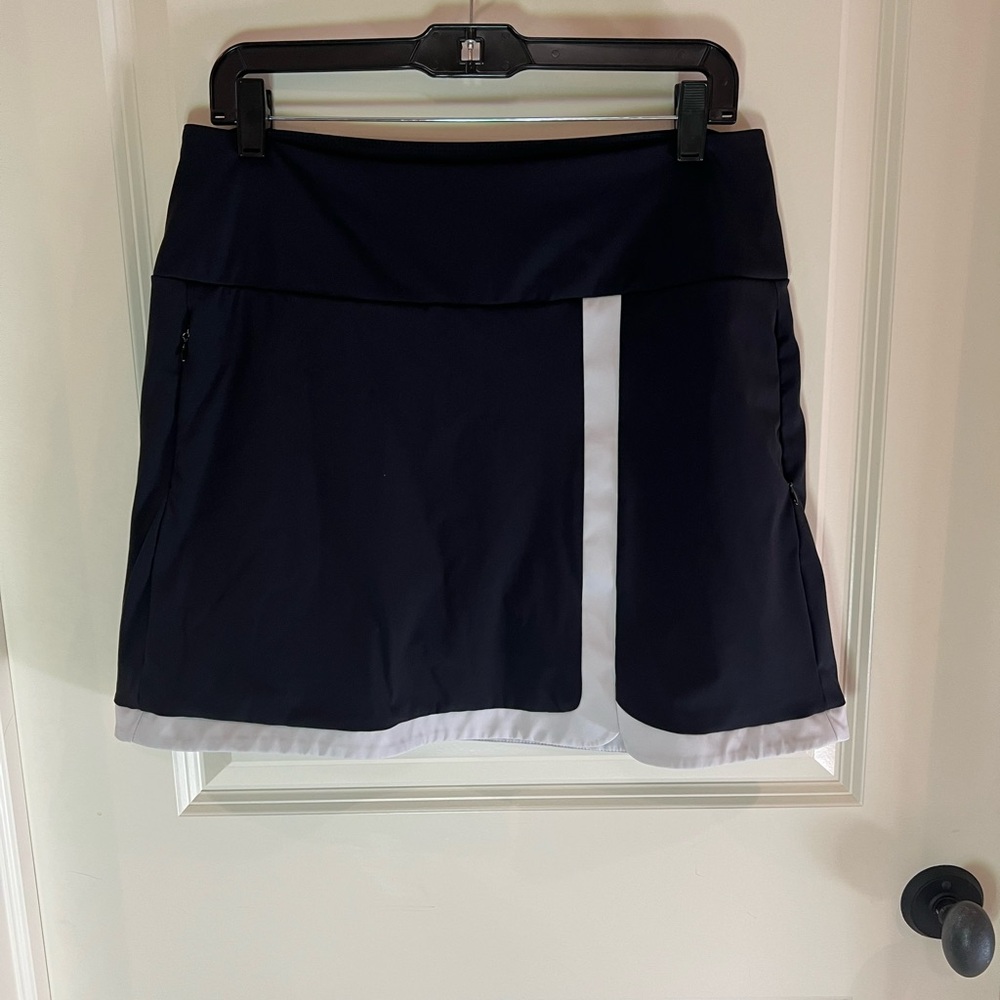 Kinona Simply Sassy Golf Skort Black with White Trim Built in Shorts | Women's L